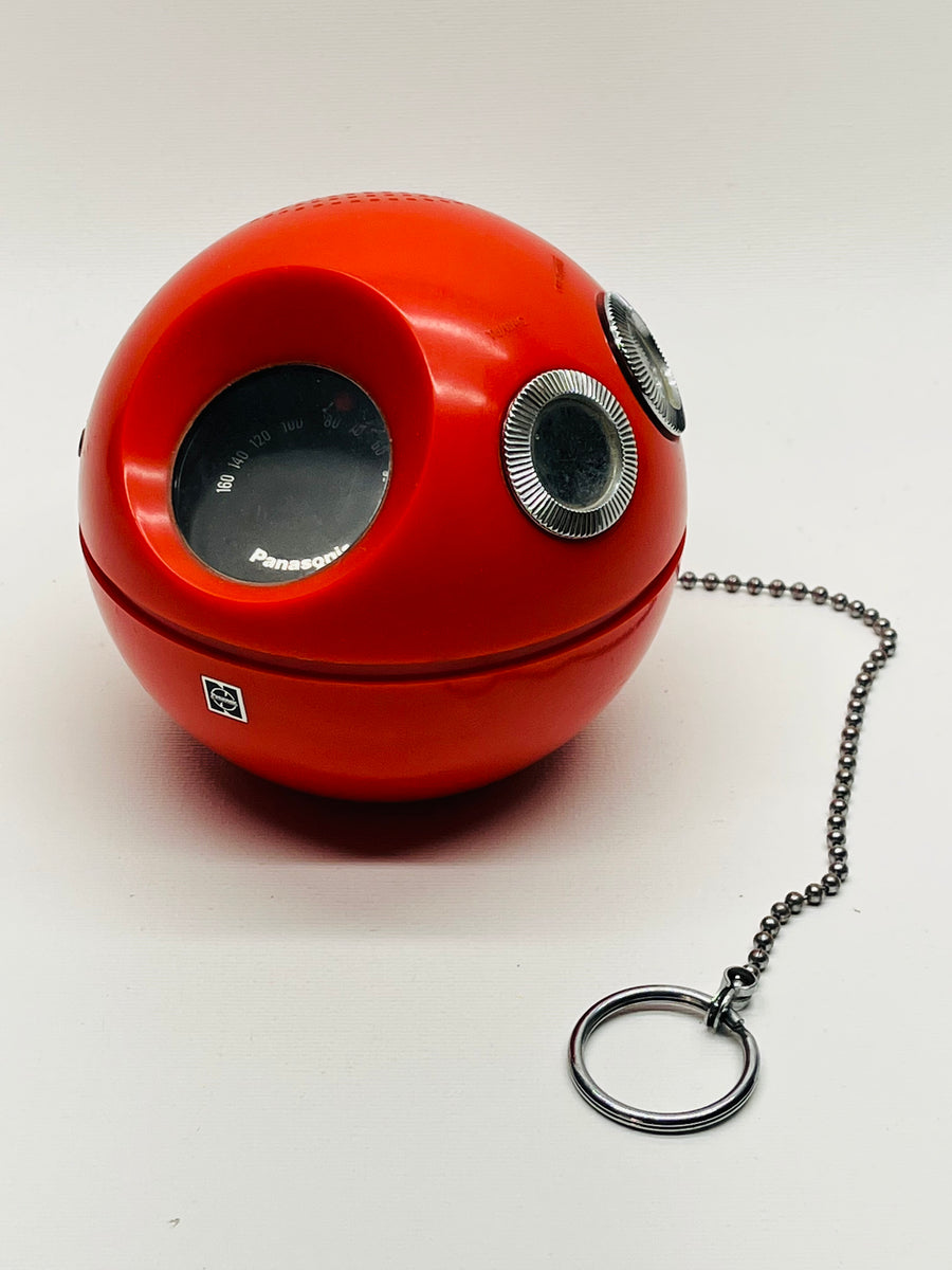 Panasonic Red Ball Radio Pinecone+Chickadee