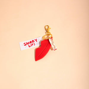 Smoky Lips Charm