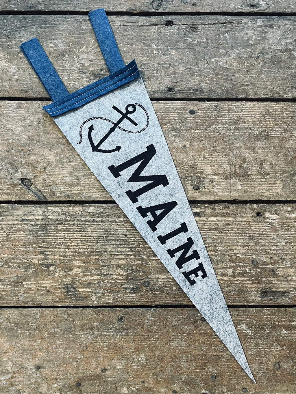 Maine Anchor Med. Grey Pennant